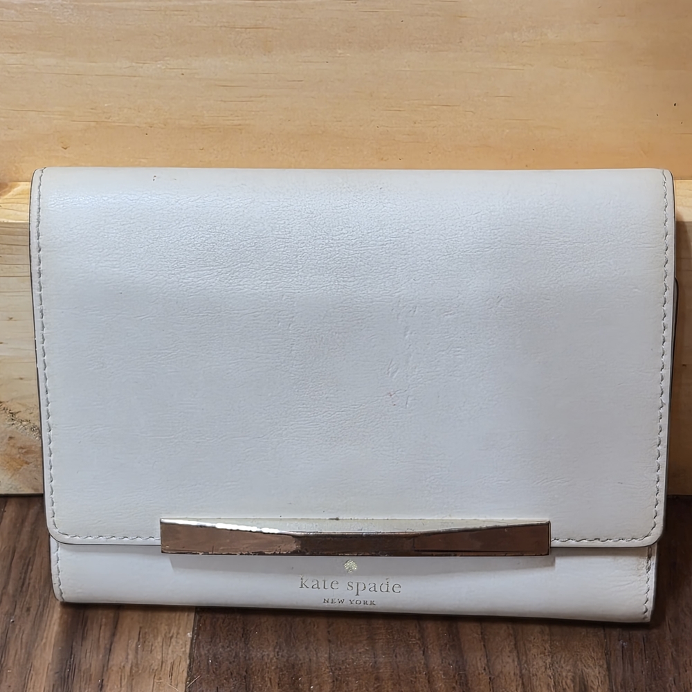 kate spade White Leather Clutch Wallet